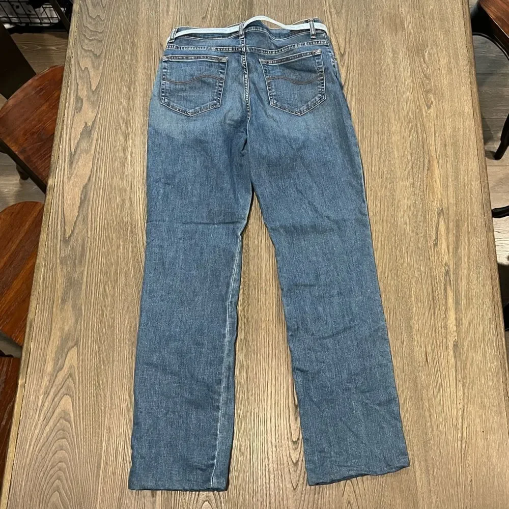 NWOT Lee Girls Relaxed Fit Straight Leg Mid Rise Belted Size 10 Long
